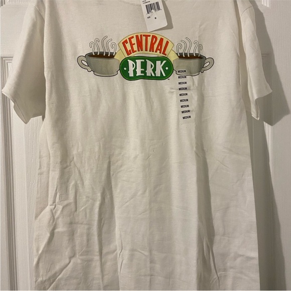 FRIENDS Other - Friends Central Perk Graphic T-Shirt White Medium